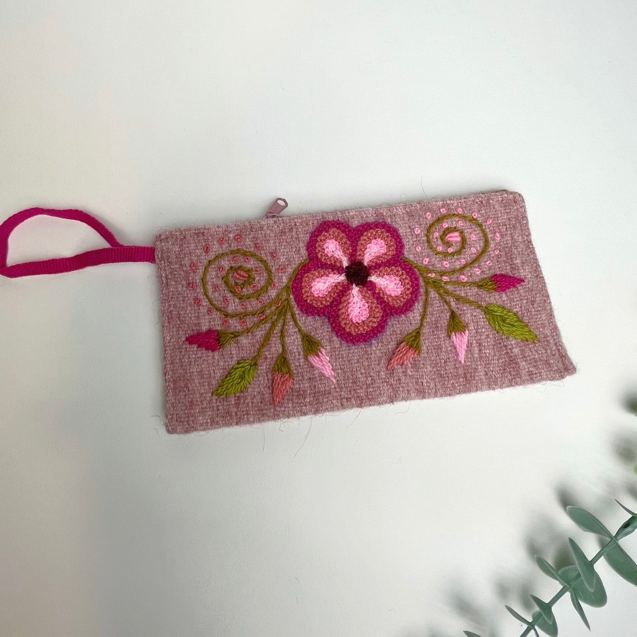 Margarita Embroidered Wallet image 4