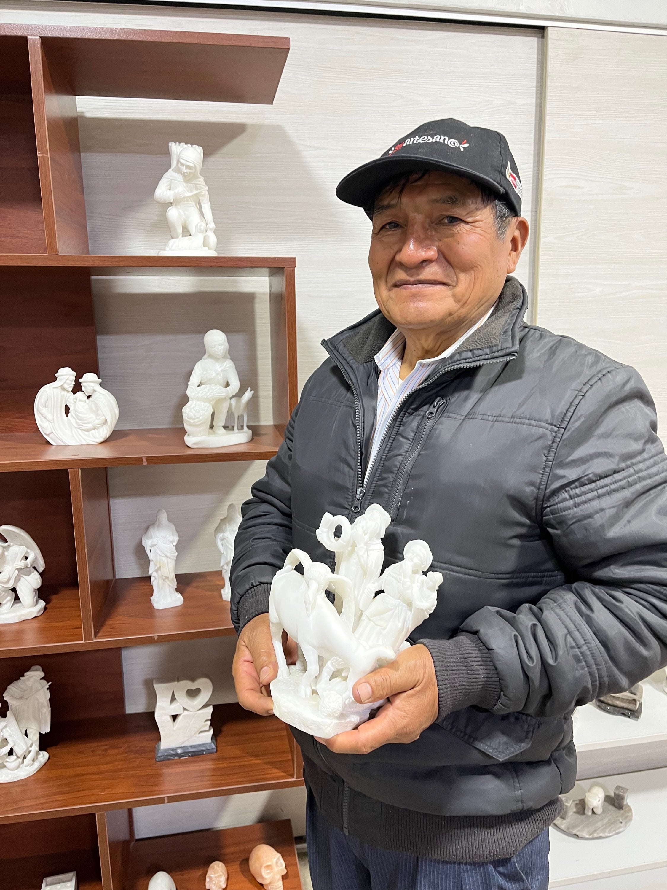 Small Nativity Gray Alabaster image 3