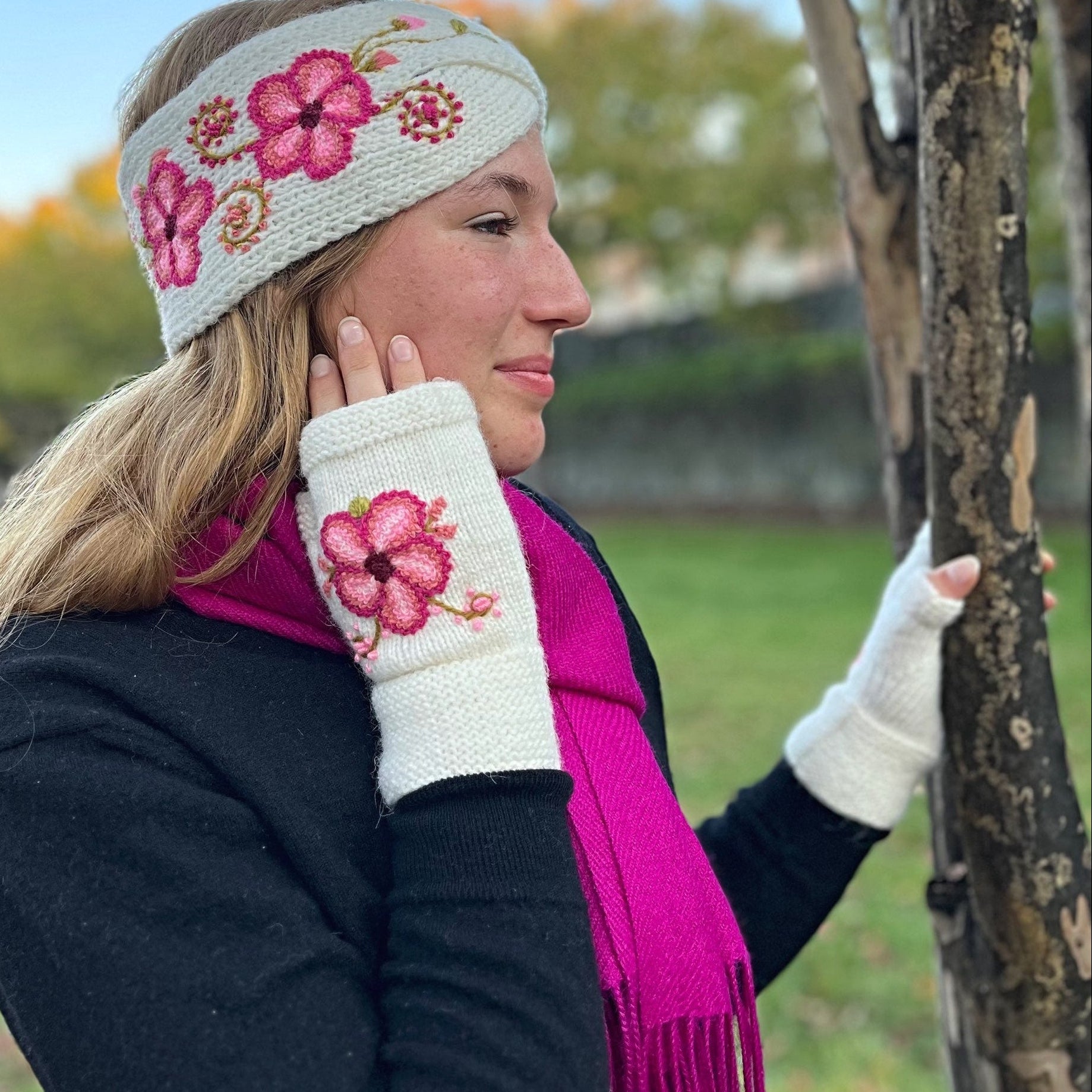 Margarita Fingerless Alpaca Gloves image 9