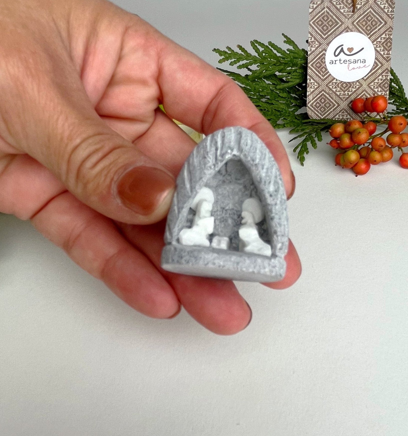 Nativity Mini Alabaster image 3