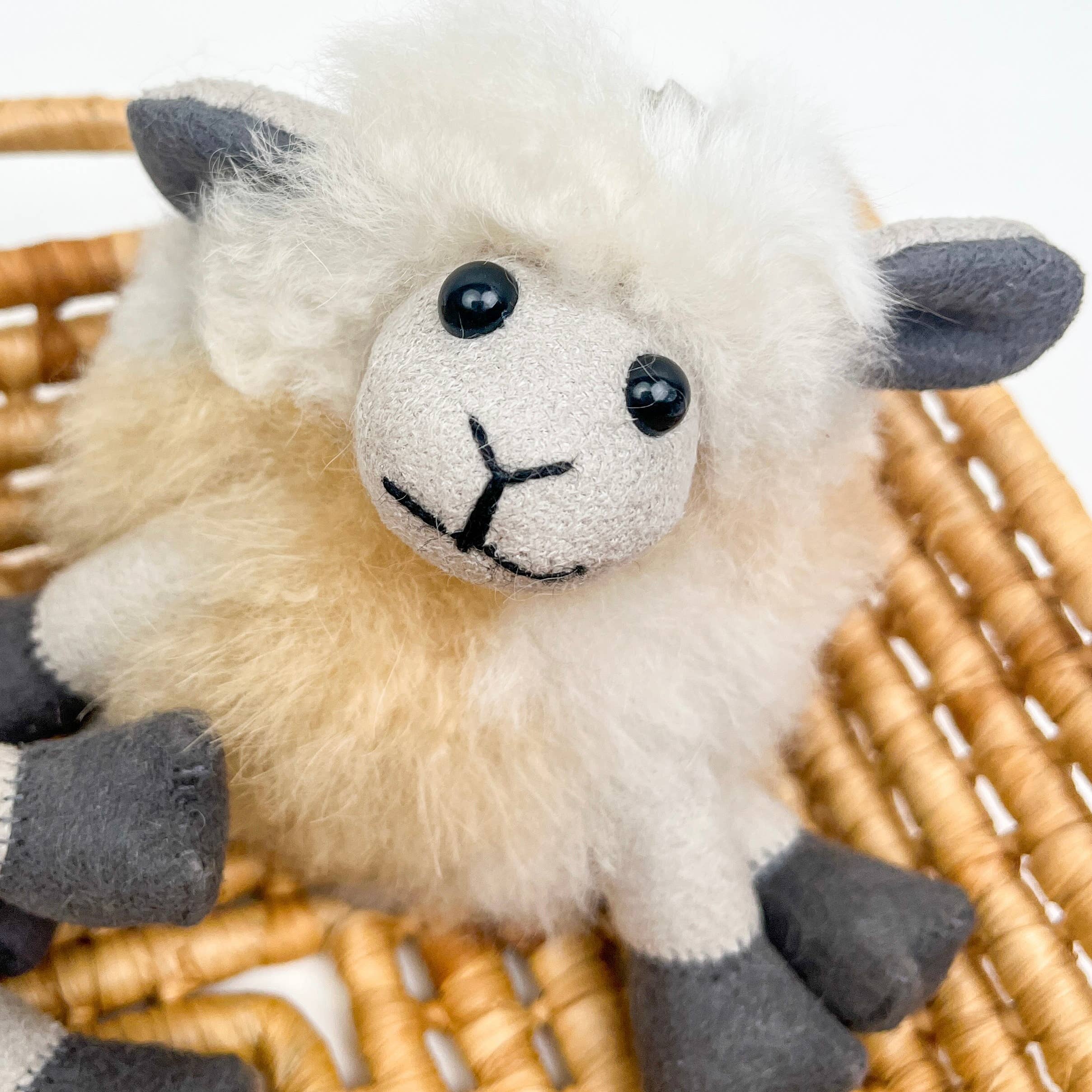 Baby Baa Baa Lamb Stuffy Alpaca Charm – Artesana Love